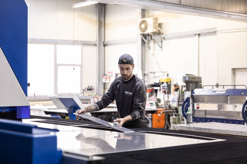 Cava Halbfabrikate AG tôles d’aluminium tôles d’acier inoxydable bandes d’aluminium
