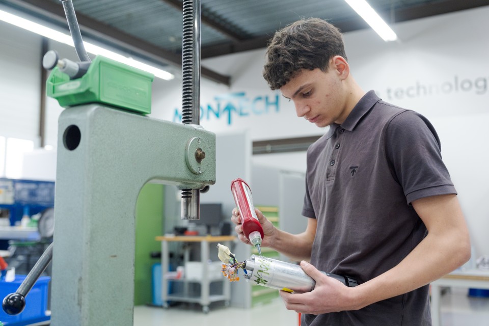 Mechanische Bauteile für Förderbänder und Transfersysteme, Montech AG
