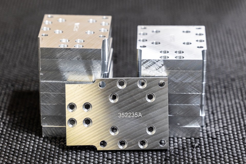 Hele AG Aluminium Métaux Tôles Decoupées non Ferreux