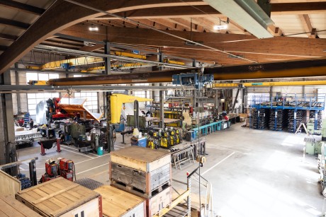 Sutter AG Lungern Fahrzeugaufbauten Materialbeschaffung Lagerführung