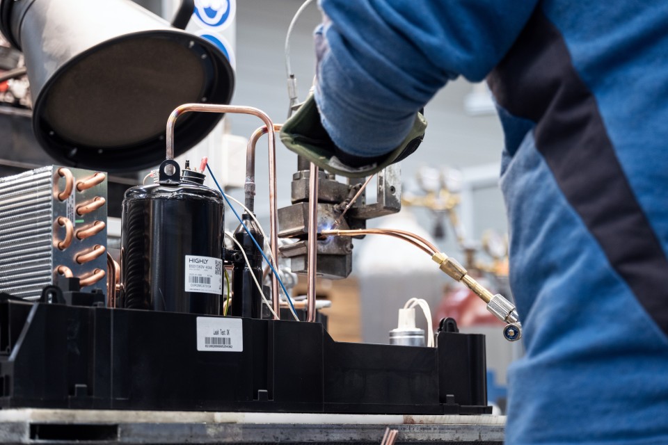 Schulthess Produktion AG Bleche Mechanische Bauteile Halbzeug