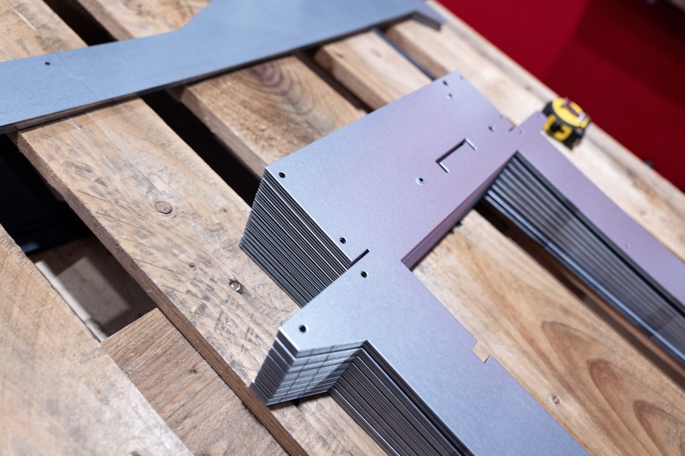 Schulthess Produktion AG Bleche Mechanische Bauteile Halbzeug